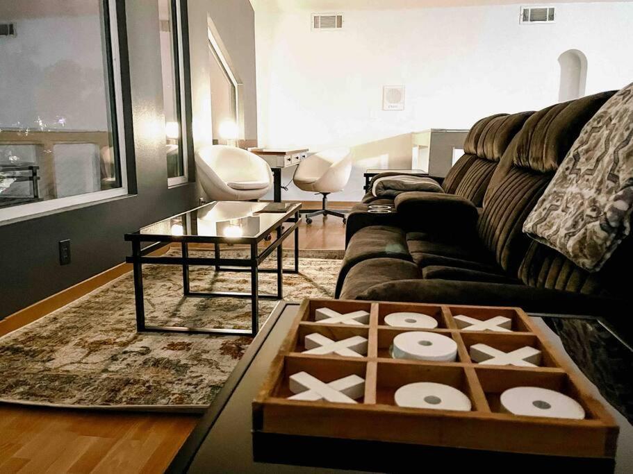 *Entertainment Villa* 5Min To Strip Optional Heated Pool Jacuzzi! Las Vegas Luaran gambar