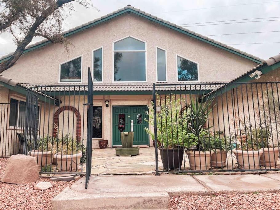 *Entertainment Villa* 5Min To Strip Optional Heated Pool Jacuzzi! Las Vegas Luaran gambar