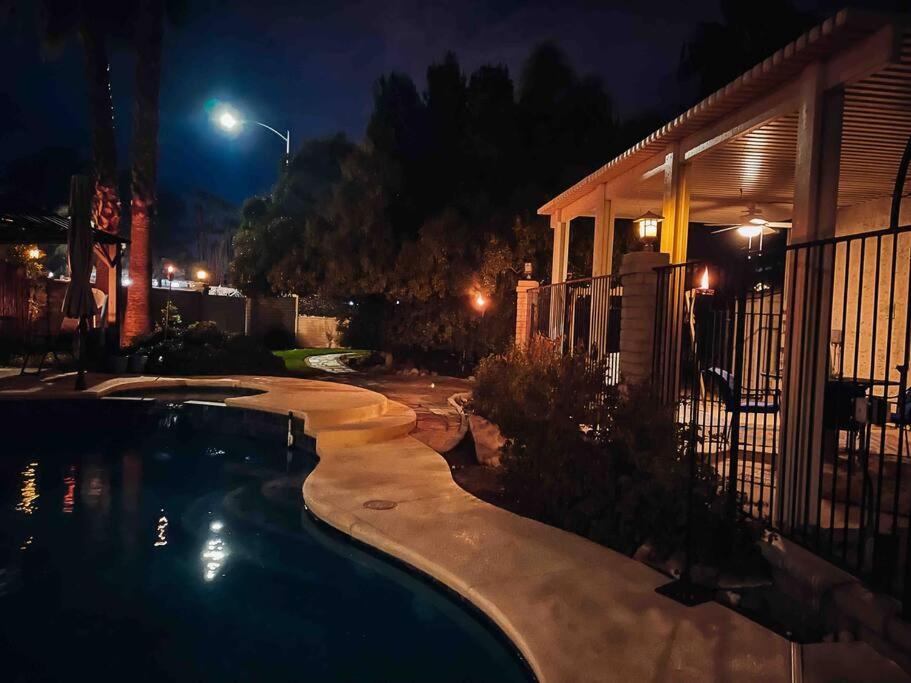 *Entertainment Villa* 5Min To Strip Optional Heated Pool Jacuzzi! Las Vegas Luaran gambar